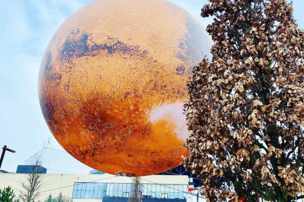 Expozitia Planetei Marte din Parcul Iulius intrerupta din cauza vantului puternic