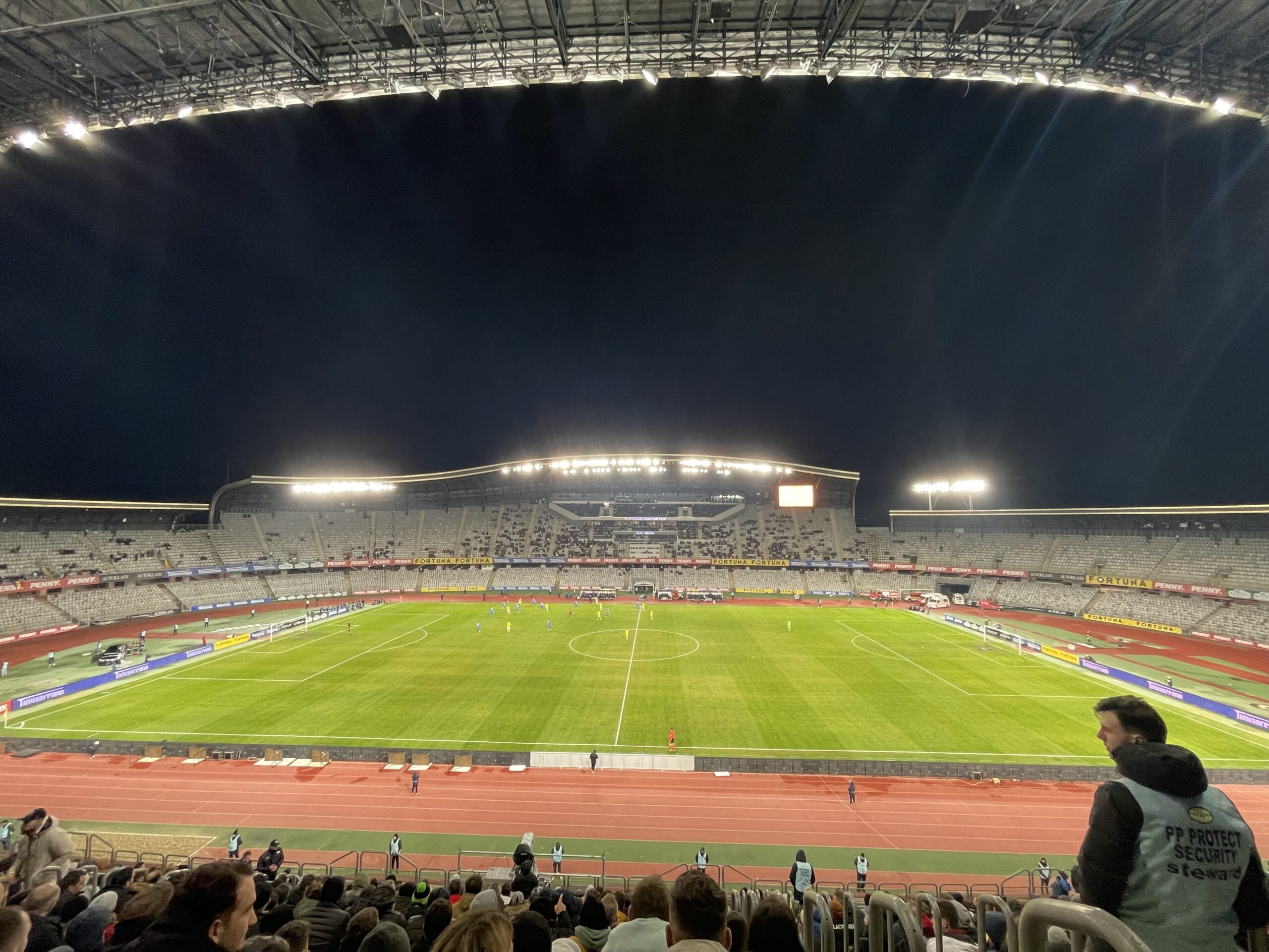 Echipa Sloveniei, o tara cu populatie cat Bucurestiul, a batut Romania pe Cluj Arena. VIDEO
