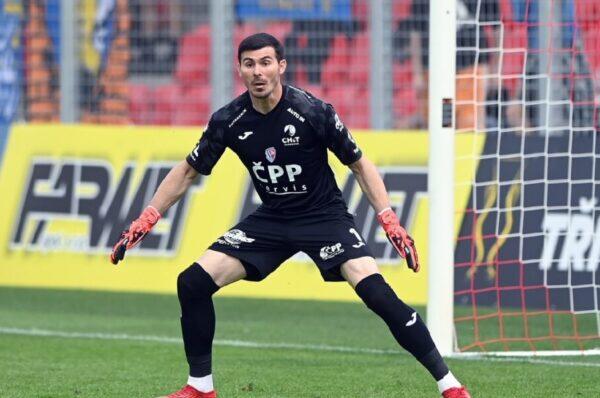 Ar fi bomba sezonului. U Cluj negociază portarul cu Florin Niță, fostul jucător de la Steaua.