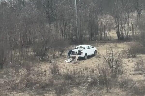 O persoană a fost prinsă în flagrant în timp ce descărca deșeuri într-o livadă din Cluj. Ce amenda a primit.