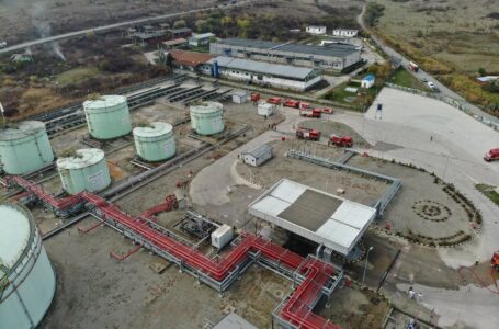 Exercițiu tactic ISU Cluj în incinta unui operator economic din domeniul petrolier. Foto: ISU Cluj